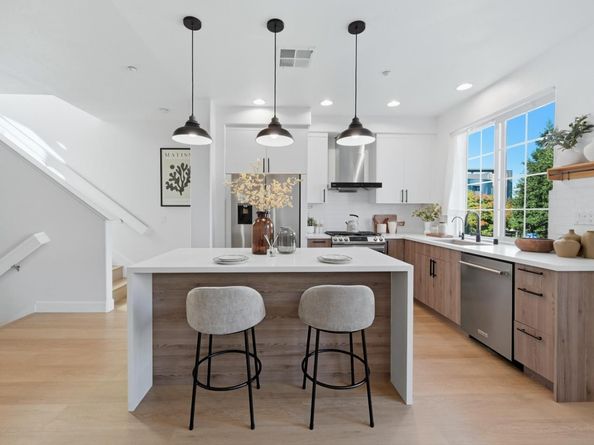 35005 11th Street, Union City CA 94587