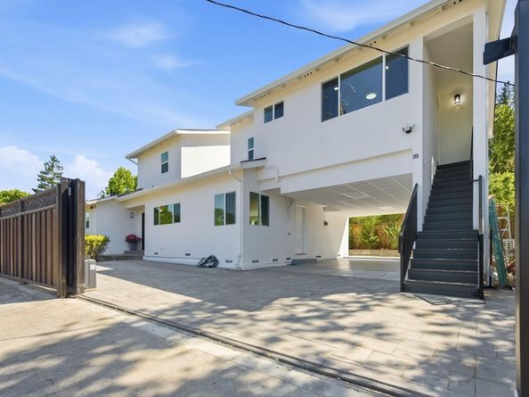 Undisclosed Address #ML82048261, Atherton CA 94027