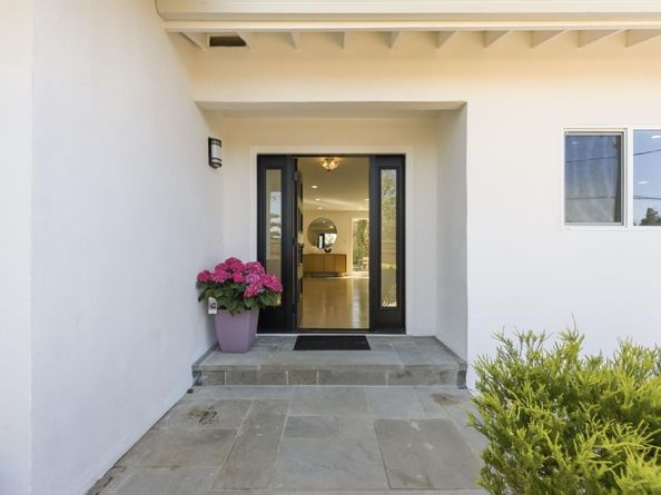 Undisclosed Address #ML82048261, Atherton CA 94027