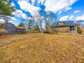 95 Cherry St, Middleboro MA 02346