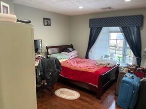 12 Heritage Ln, Saugus MA 01906