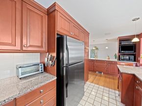 109 Simonds Rd, Lexington MA 02420