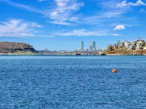 9 C St, Hull MA 02045