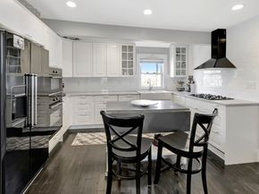 9 C St, Hull MA 02045