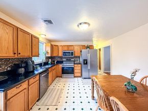 95 High St C, Uxbridge MA 01569