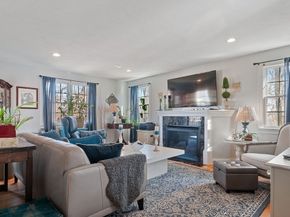 62 South Street A, Plymouth MA 02360