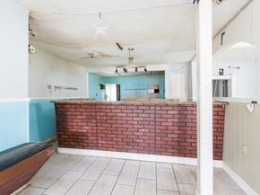 4 E Main St, West Brookfield MA 01585