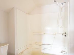 4 E Main St, West Brookfield MA 01585