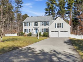 23 Belknap Dr, Andover MA 01810