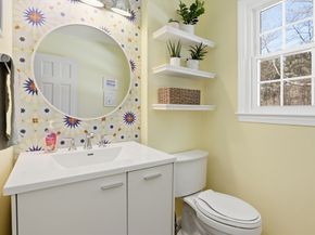 23 Belknap Dr, Andover MA 01810