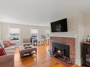 593 Washington St A, Pembroke MA 02359