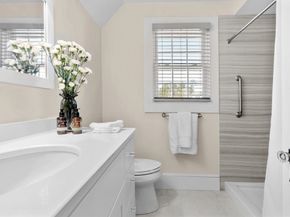 593 Washington St A, Pembroke MA 02359