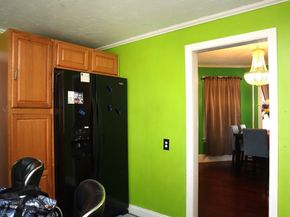 81 Pilgrim Ave, Worcester MA 01604