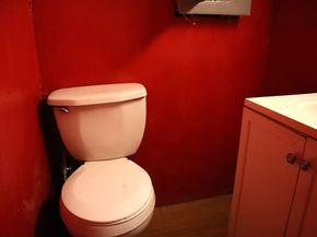 81 Pilgrim Ave, Worcester MA 01604