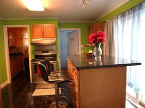 81 Pilgrim Ave, Worcester MA 01604