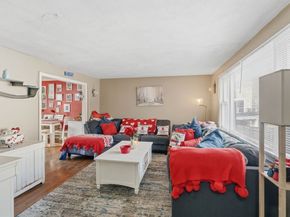 11 Harmony Ln, Framingham MA 01702