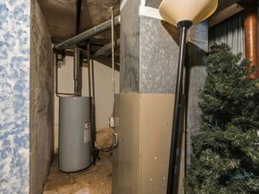 11 Harmony Ln, Framingham MA 01702