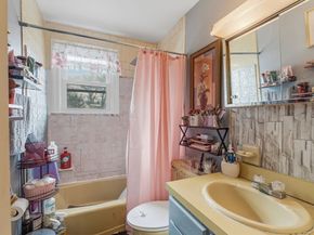 11 Harmony Ln, Framingham MA 01702