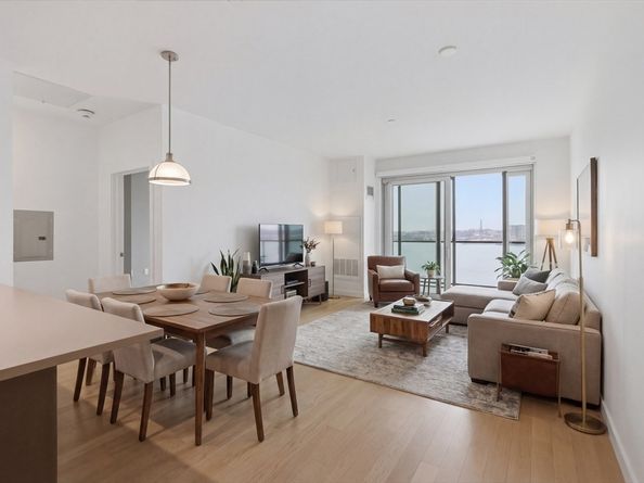 65 Lewis St PH12, Boston MA 02128