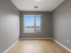 65 Lewis St PH12, Boston MA 02128