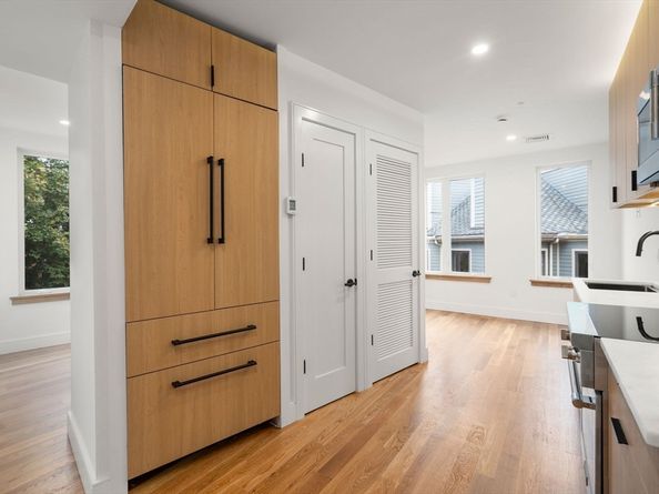 58 Kent 304, Brookline MA 02445