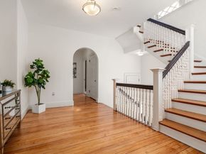 105 Babcock St, Brookline MA 02446