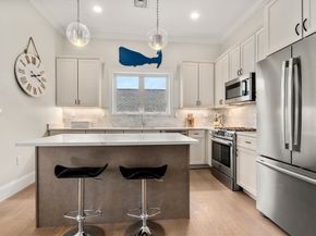 130 Coleridge St 6, Boston MA 02128