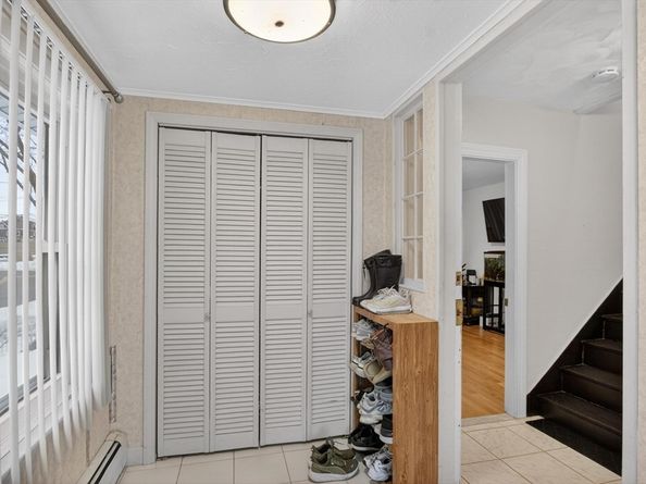 10 W Elm Ave, Quincy MA 02170