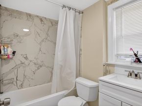 10 W Elm Ave, Quincy MA 02170