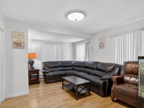 10 W Elm Ave, Quincy MA 02170