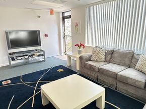 1004 Paradise Rd 1K, Swampscott MA 01907