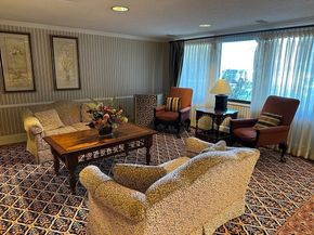 1004 Paradise Rd 1K, Swampscott MA 01907