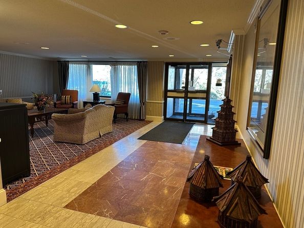 1004 Paradise Rd 1K, Swampscott MA 01907