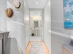 25 Channel Center St 212, Boston MA 02210