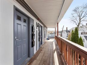 7-11 Gibbs Ct, Waltham MA 02452