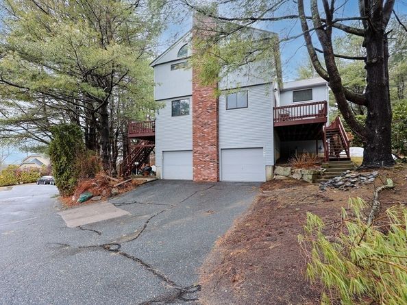 20 Country Club Ln D, Milford MA 01757