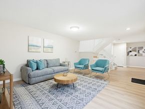 20 Country Club Ln D, Milford MA 01757