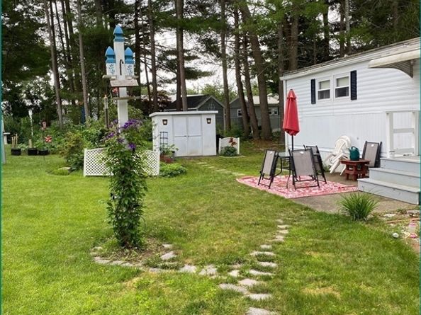 21 Parkwood Drive, Halifax MA 02338