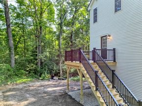 27 Valley Road, Holbrook MA 02343