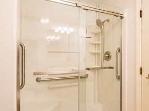 21-22 Beach Drive, West Brookfield MA 01585