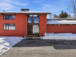 1023 North Woodstock Rd, Southbridge MA 01550