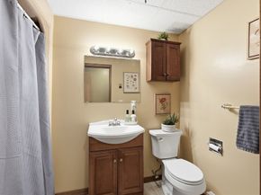 1023 North Woodstock Rd, Southbridge MA 01550