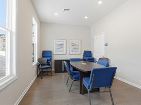 2 Francis Dr 405, Andover MA 01810