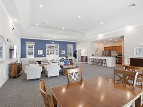2 Francis Dr 405, Andover MA 01810
