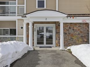 2 Francis Dr 405, Andover MA 01810