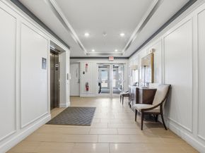 2 Francis Dr 405, Andover MA 01810