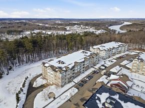 2 Francis Dr 405, Andover MA 01810