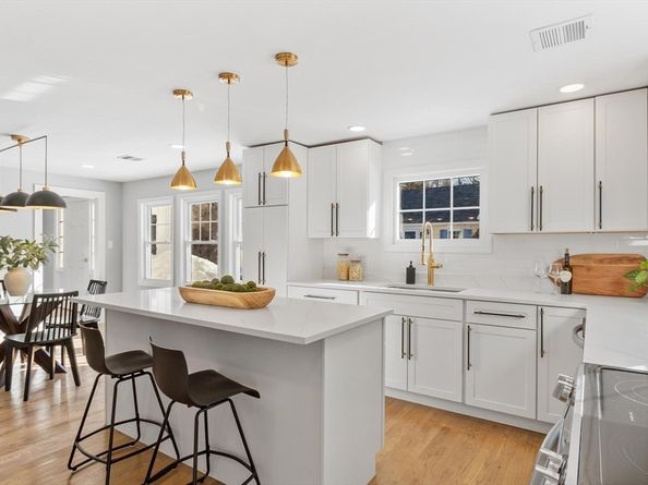 401 Belknap Rd, Framingham MA 01701