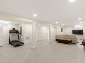 20 Blossom Rd, Braintree MA 02184