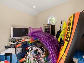 20 Blossom Rd, Braintree MA 02184